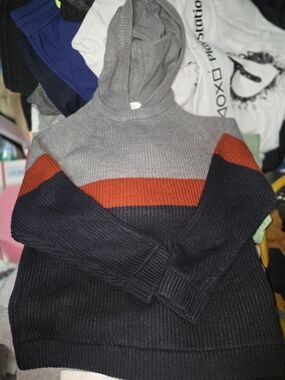 Zara Kids Hooded Knit Sweater in Gray, Rust & Black